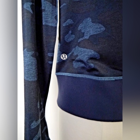 Lululemon Namaskar Hoodie - Picture 5 of 9